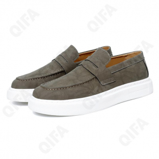 4868_AA001-4 Светло-коричневый 39-1,40-1,41-1,42-2,43-1,44-1,45-1 AVILA П/ботинки Повсед Слипоны Нат.кожа, Иск.кожа, Резина Лето Муж