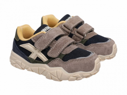 90-653A2 25-2,26-2,27-2,28-2,29-2,30-2 Текстиль/отделка натуральная кожа/отделка искусственная кожа Хлопок 30%, полиэстер 70% Кроссовки 25-30