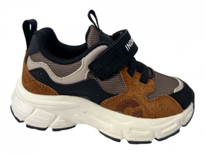 92-2110C 30-2,31-2,32-2,33-2,34-2,35-2 Текстиль/отделка натуральная кожа/отделка искусственная кожа Хлопок 30%, полиэстер 70% Кроссовки 30-35